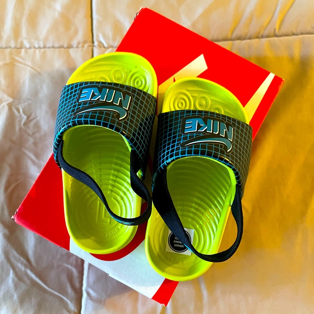 Nike Kawa Slide size 7c